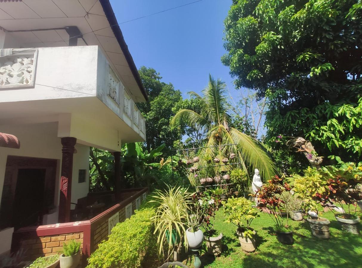 Bird House Homestays 탕갈레 외부 사진